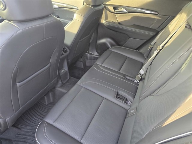 Used 2023 Buick Envision Essence image 12