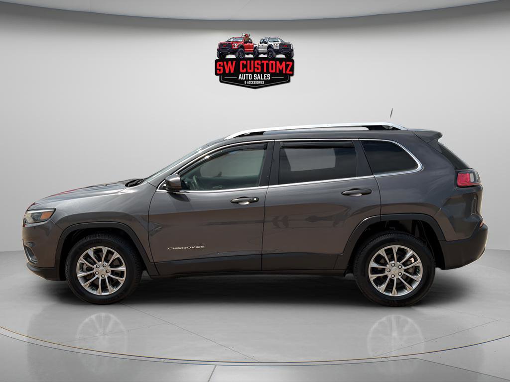 Used 2020 Jeep Cherokee Latitude Plus w/ Comfort/Convenience Group FWD image 4