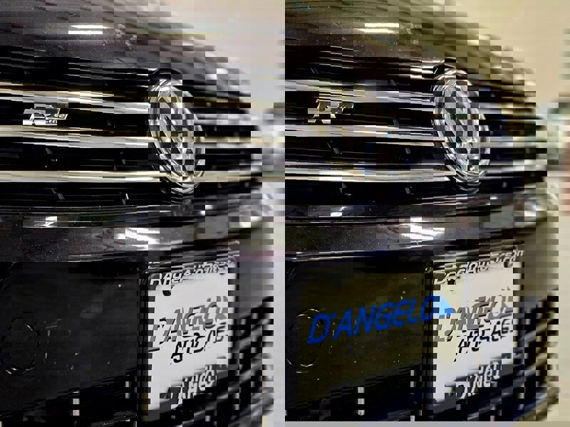 Used 2017 Volkswagen CC R-Line Executive image 16