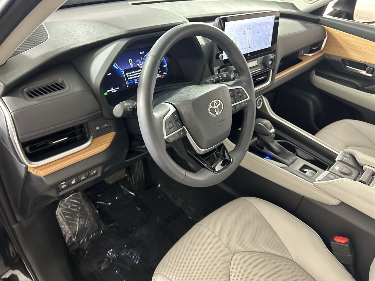 Used 2026 Toyota Grand Highlander AWD Hybrid image 13