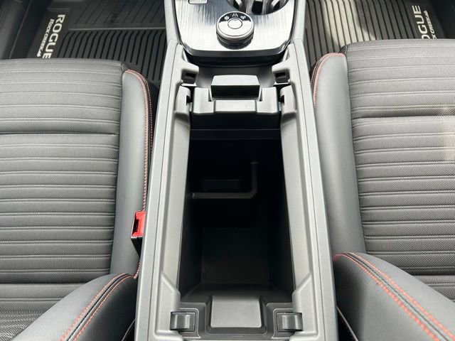 New 2026 Nissan Rogue SV AWD/4WD image 21