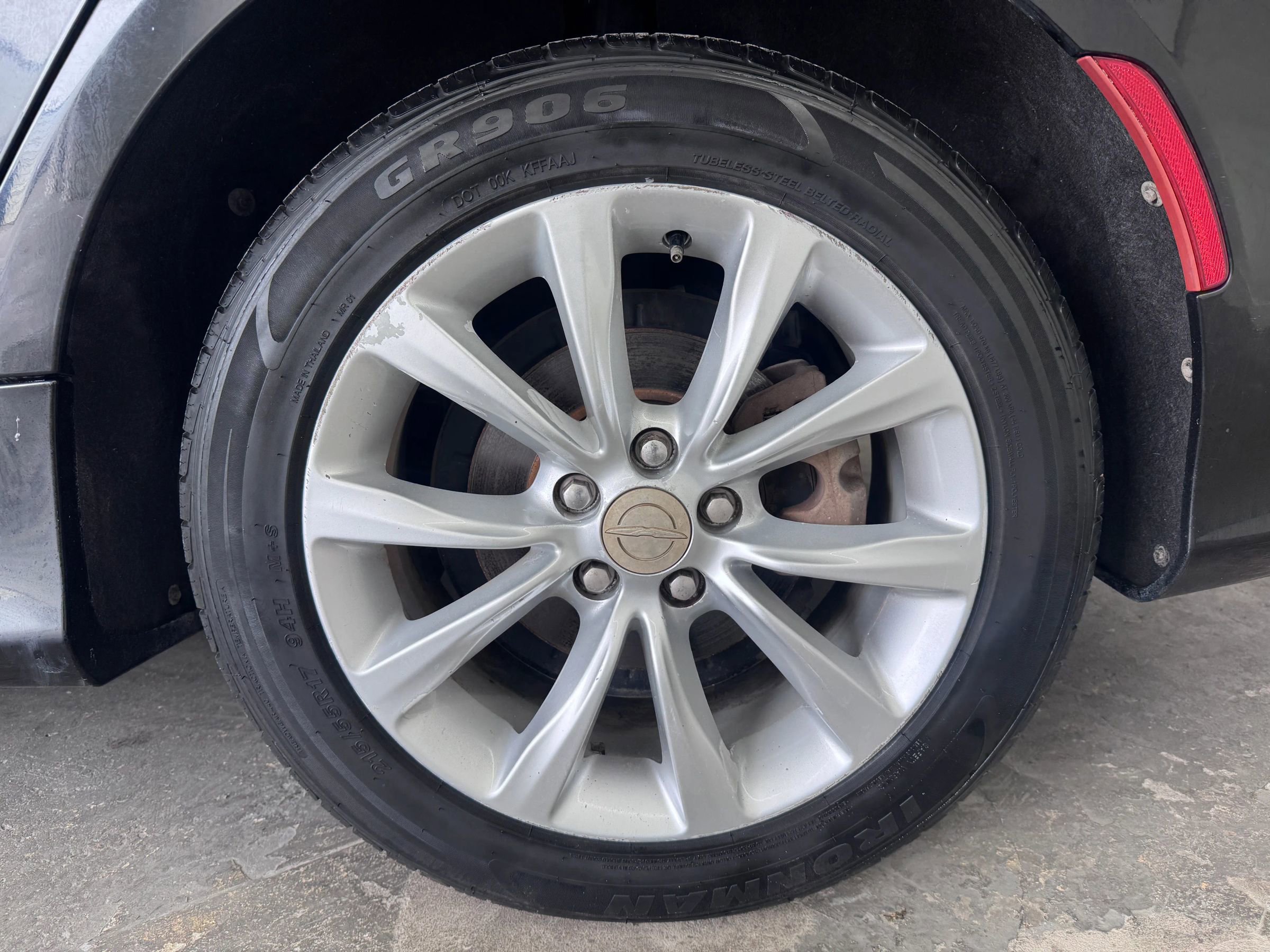 Used 2015 Chrysler 200 C image 14