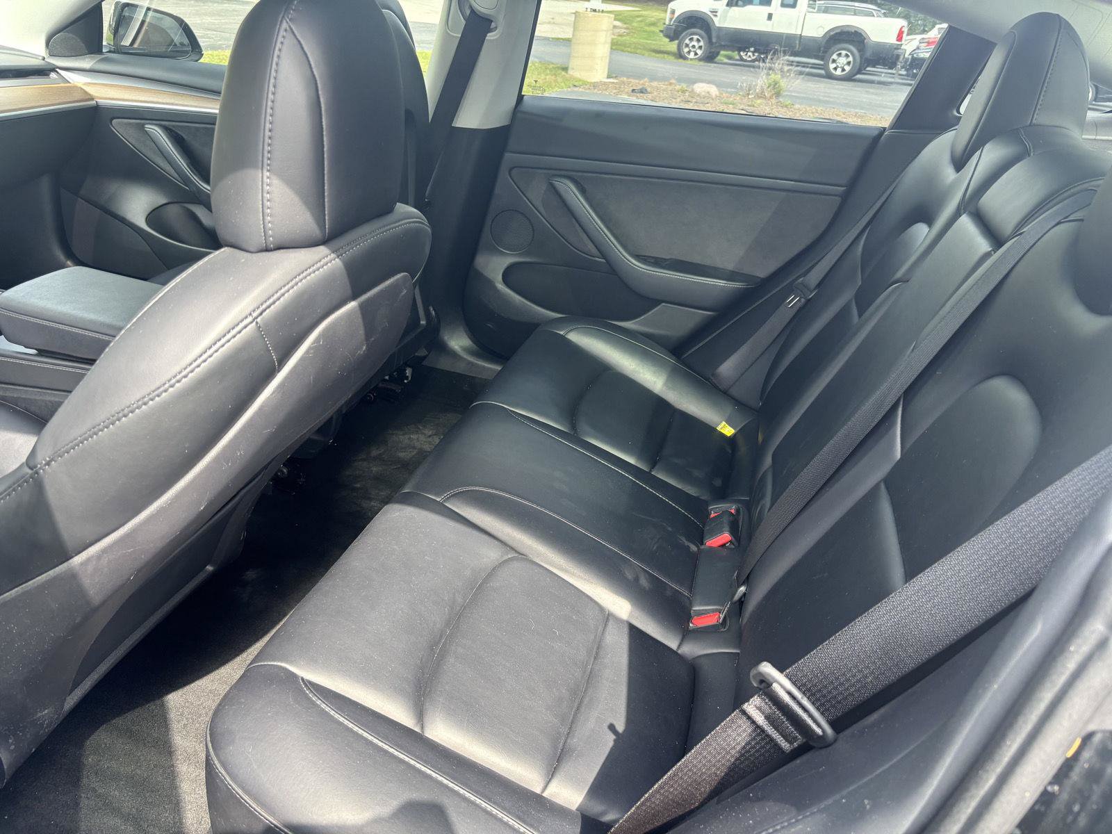 Used 2023 Tesla Model 3 Standard Range RWD image 3