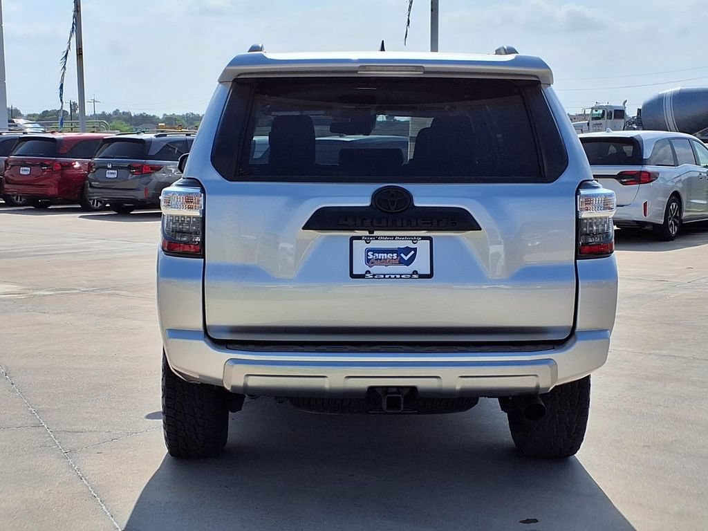 Used 2024 Toyota 4Runner TRD Off-Road Premium AWD/4WD image 6