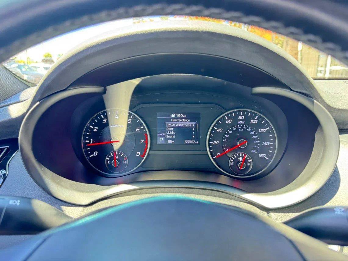 Used 2020 Kia Stinger GT-Line w/ Sun & Sound Package RWD image 15