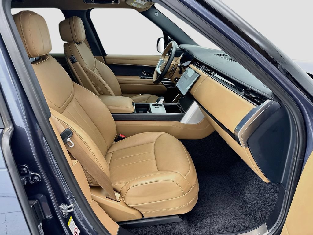 Certified 2026 Land Rover Range Rover SE AWD/4WD image 18