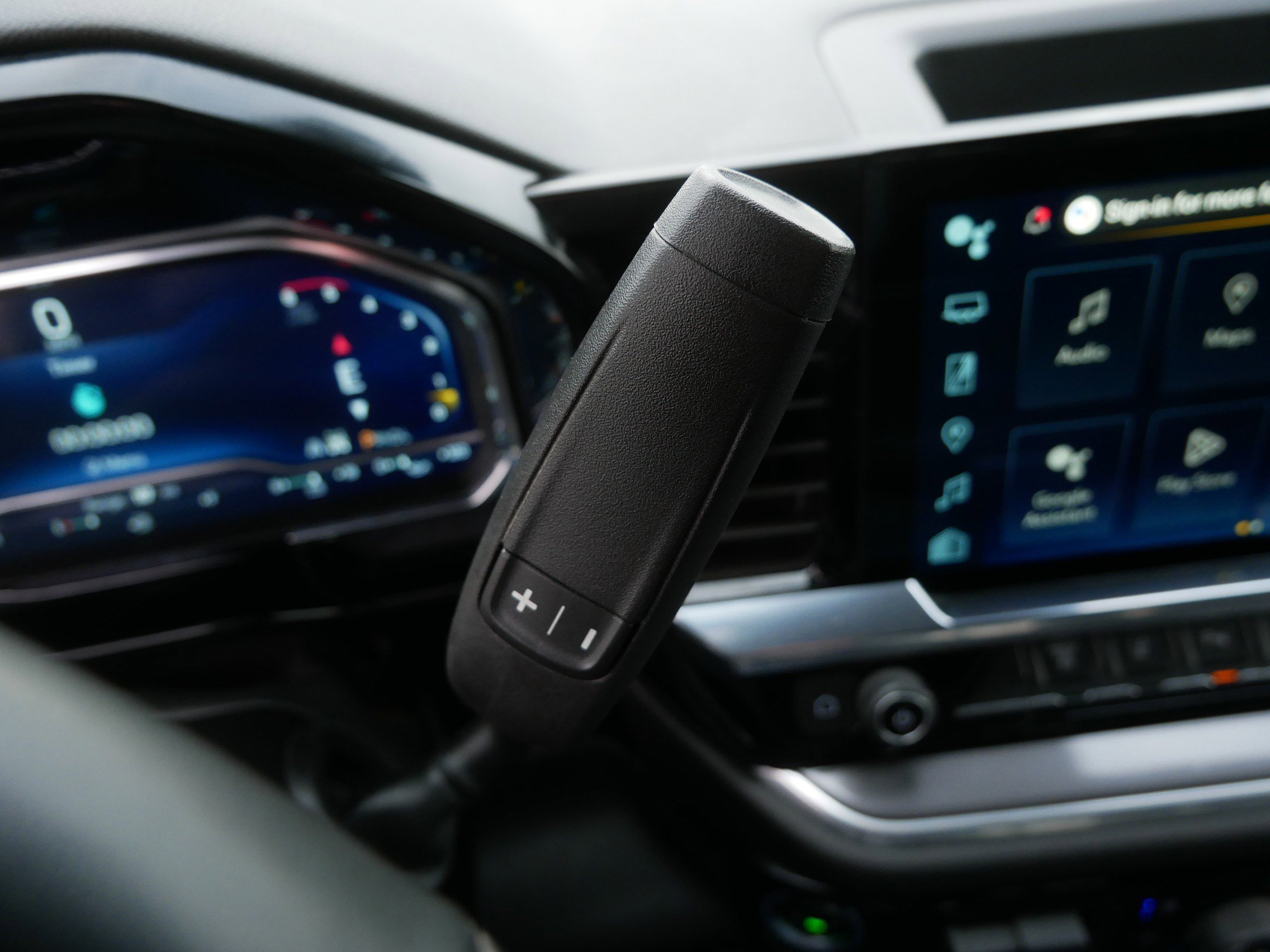 Used 2025 Chevrolet Silverado 3500 High Country w/ Technology Package AWD/4WD image 31