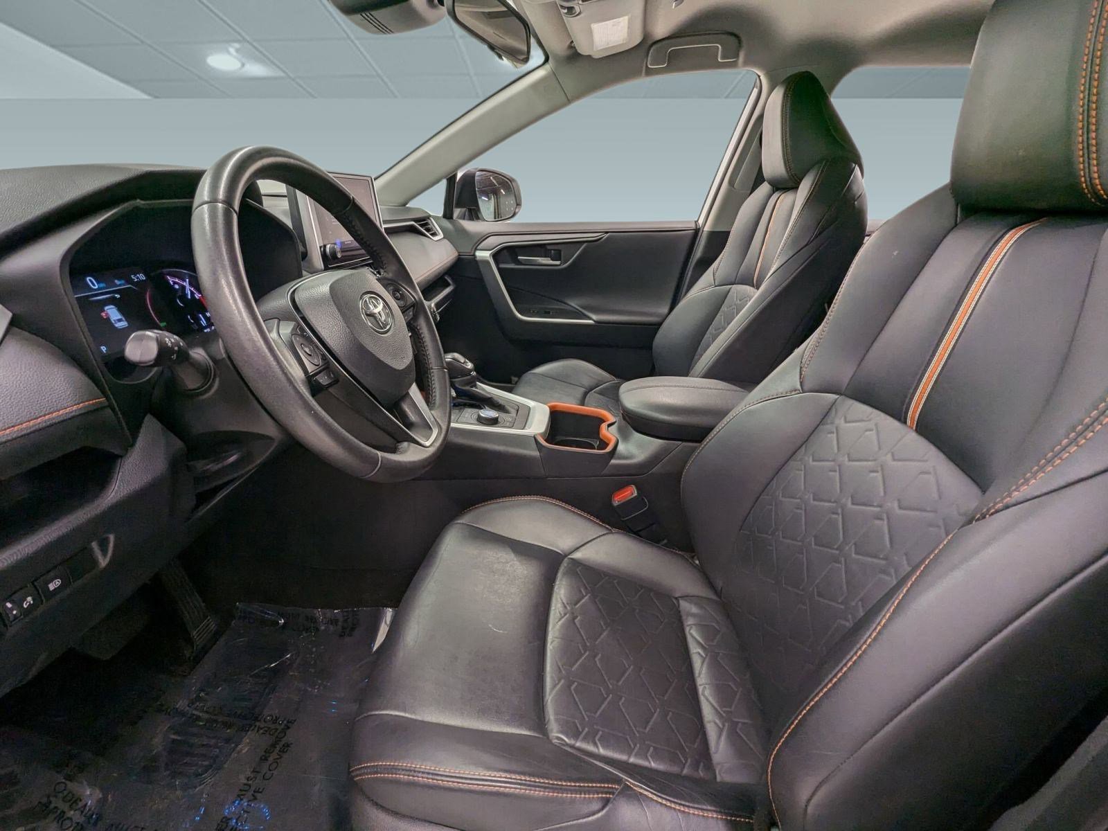 Used 2024 Toyota RAV4 Adventure image 4