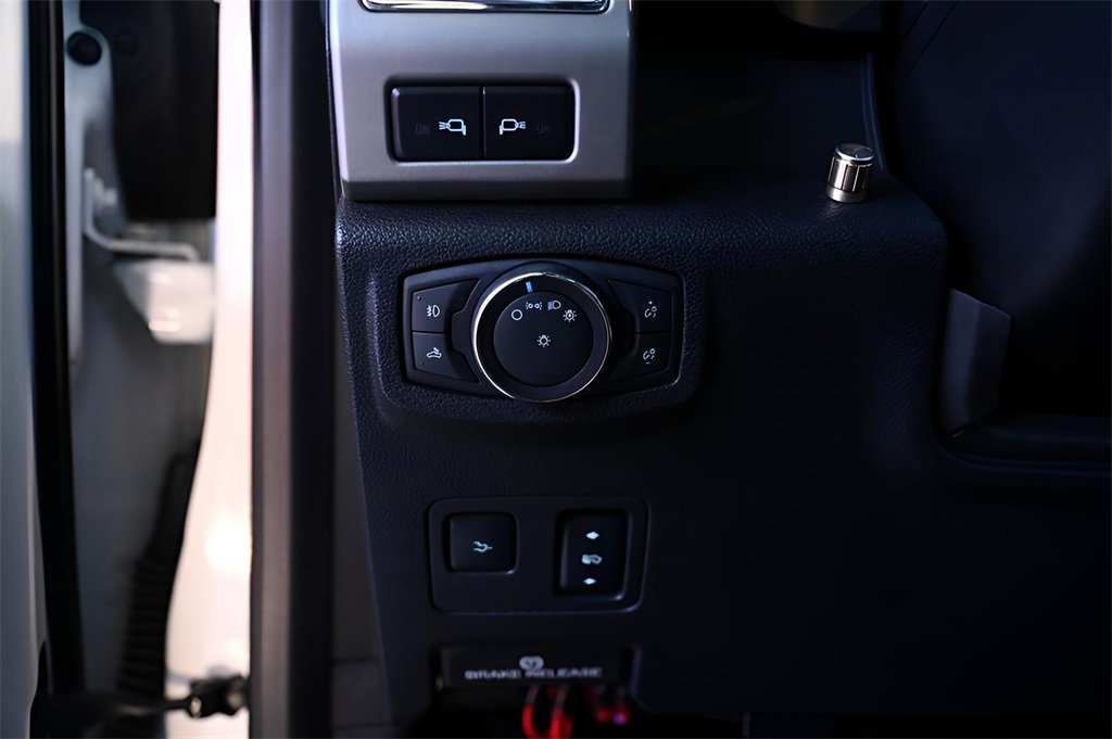 Used 2018 Ford F250 Lariat w/ Lariat Ultimate Package image 16