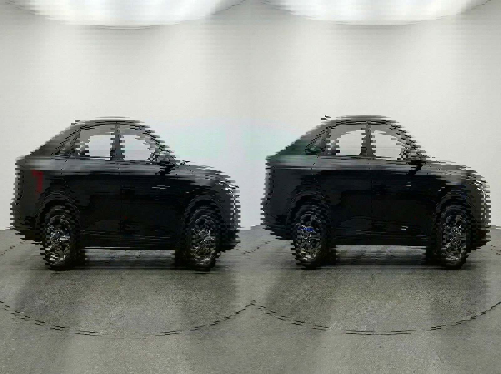 Used 2025 Kia K4 image 8