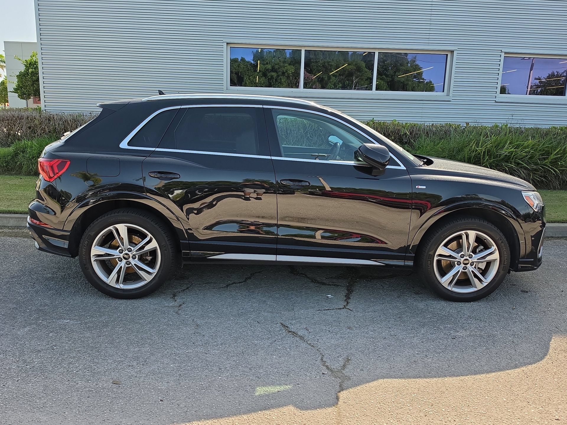 Certified 2022 Audi Q3 2.0T Premium Plus w/ Premium Plus Package AWD/4WD image 5