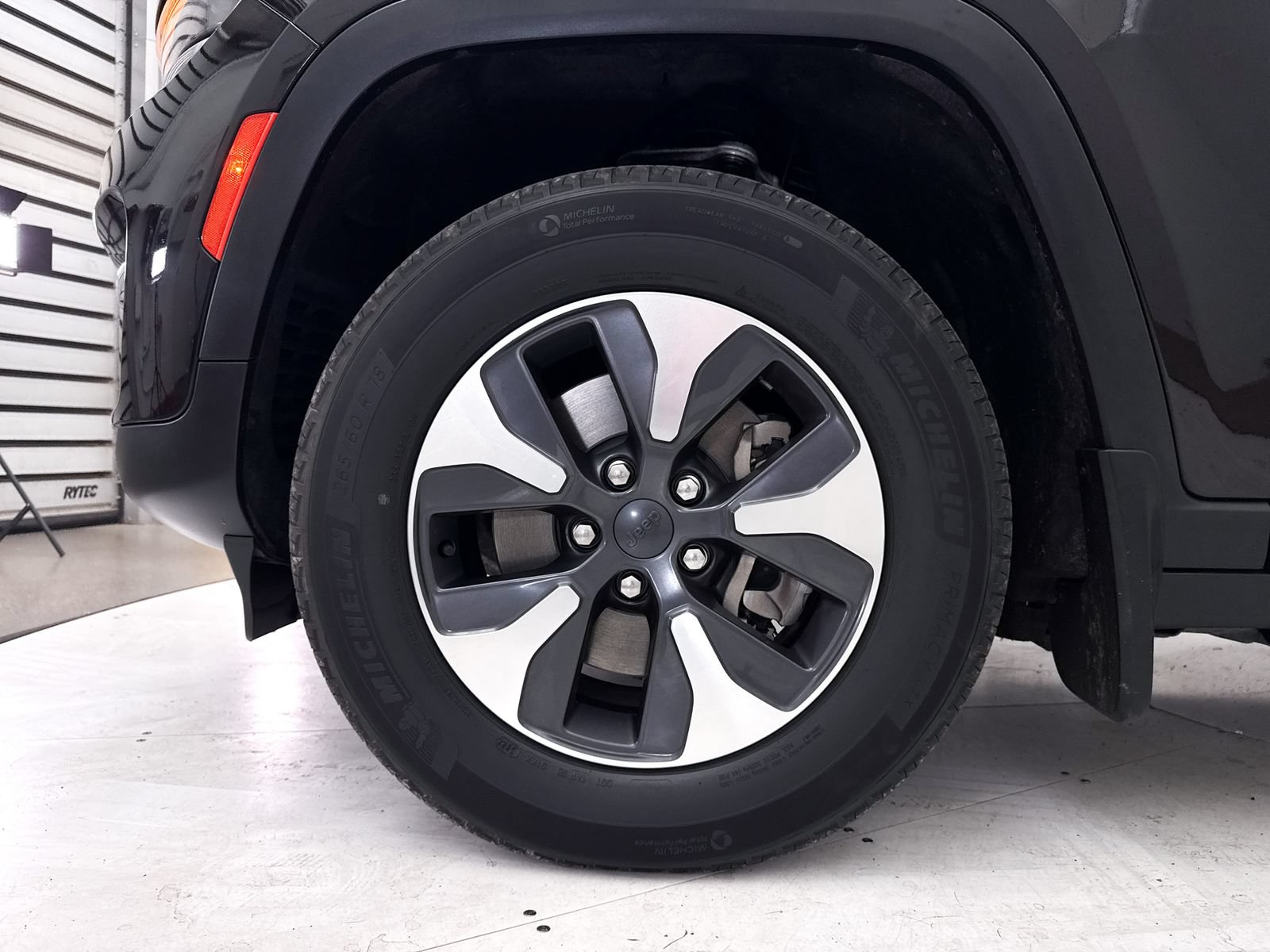 Used 2022 Jeep Grand Cherokee Limited 4xe w/ MOPAR Finishing Package AWD/4WD image 18
