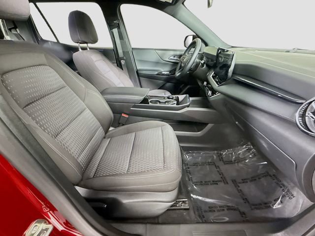 Used 2026 Chevrolet Equinox LT w/ LPO, Floor Liner Package AWD/4WD image 28