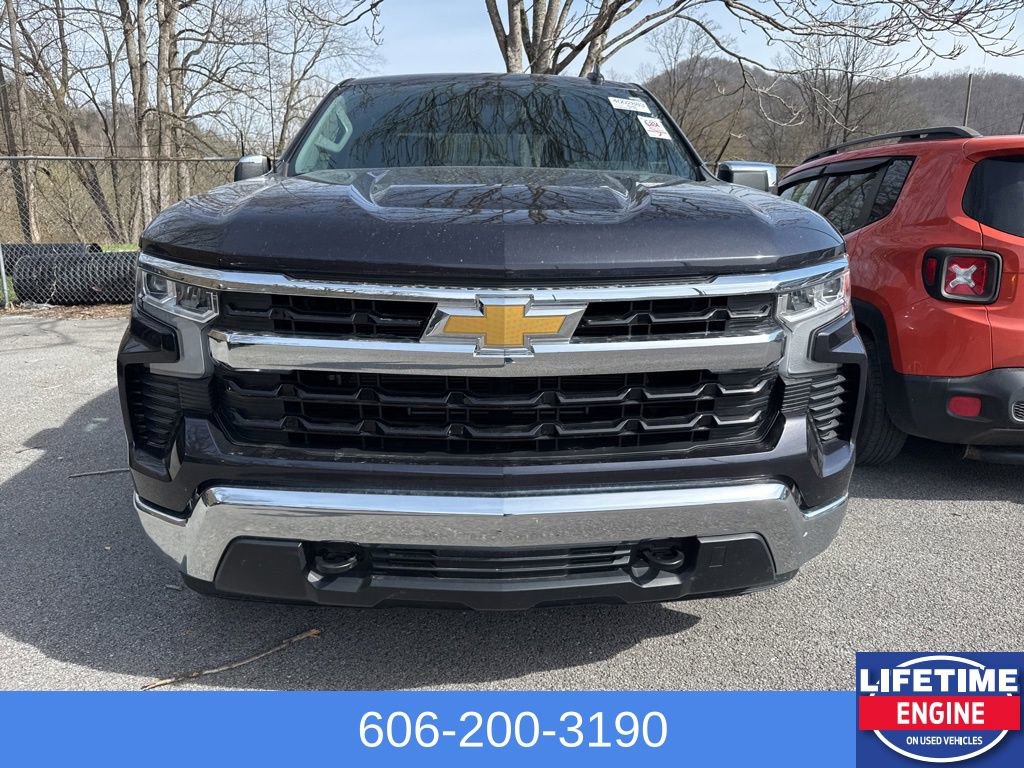 Used 2024 Chevrolet Silverado 1500 LT image 3