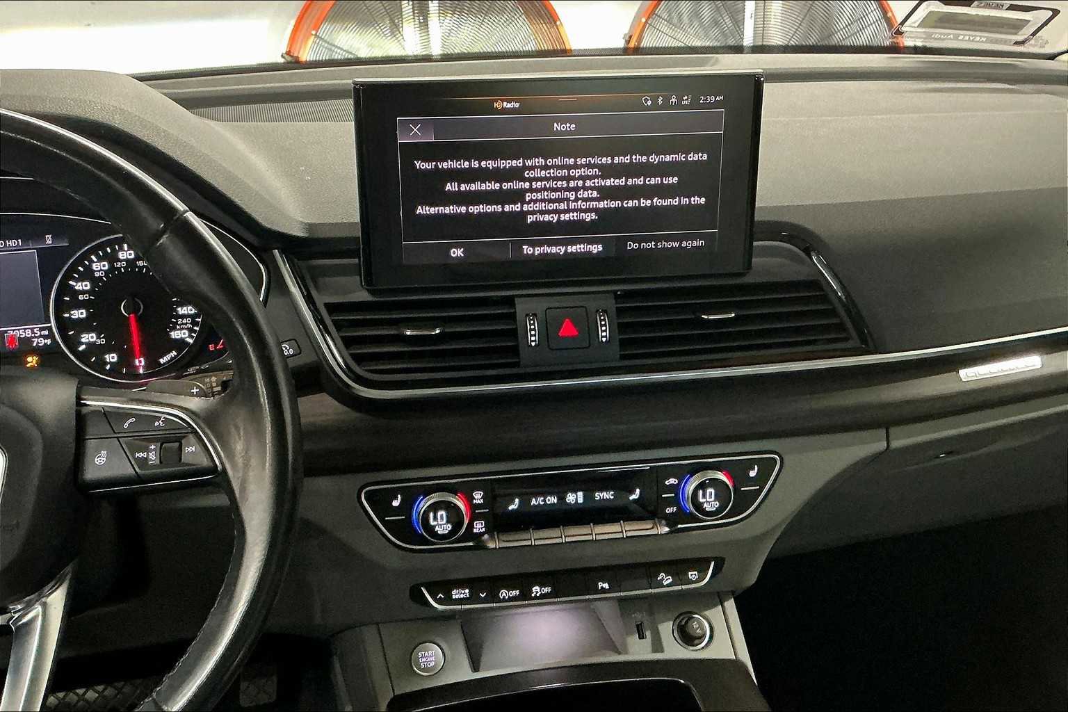 Used 2023 Audi Q5 2.0T Premium w/ Convenience Package image 9