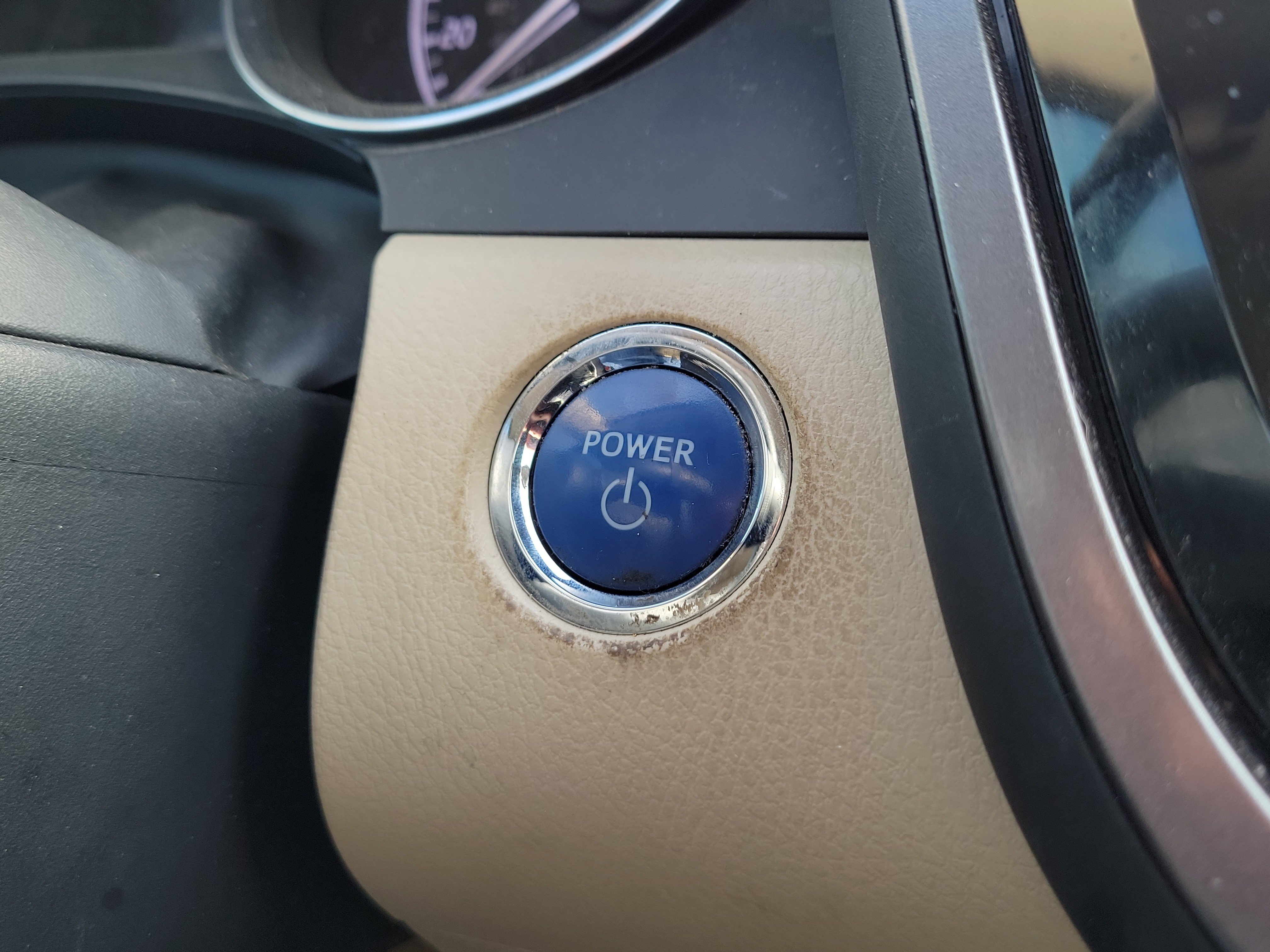 Used 2019 Toyota Camry LE w/ Sunroof Package image 23