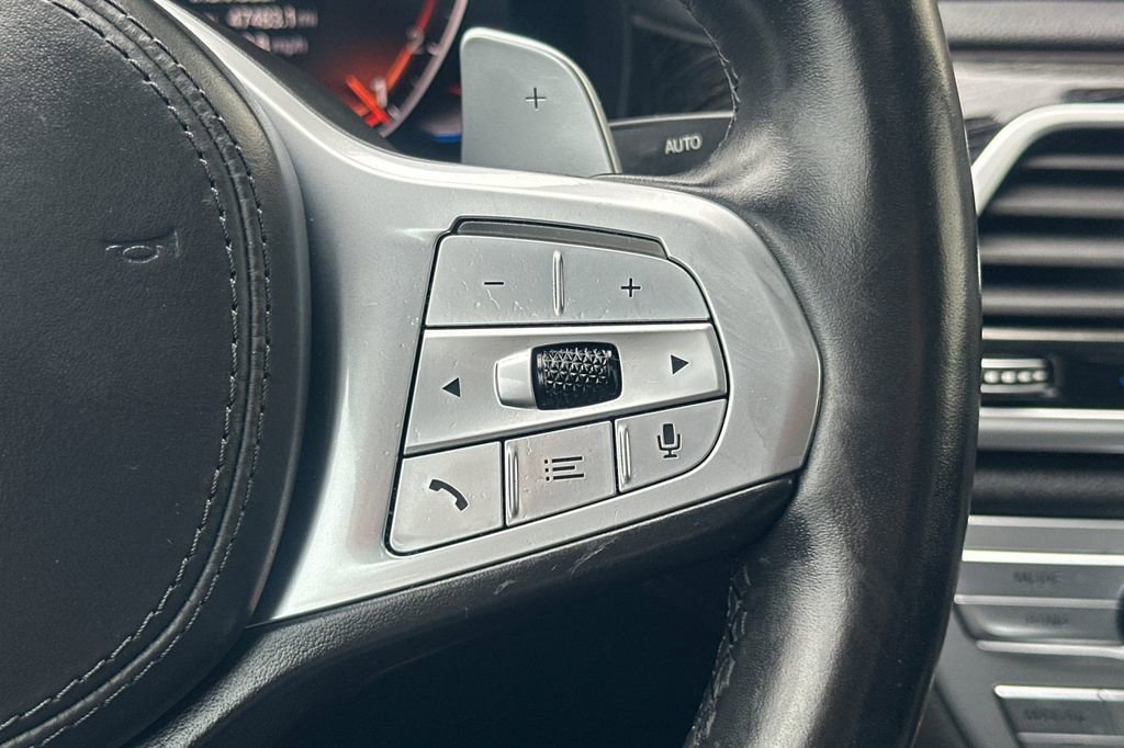 Used 2020 BMW 740i w/ M Sport Package image 24