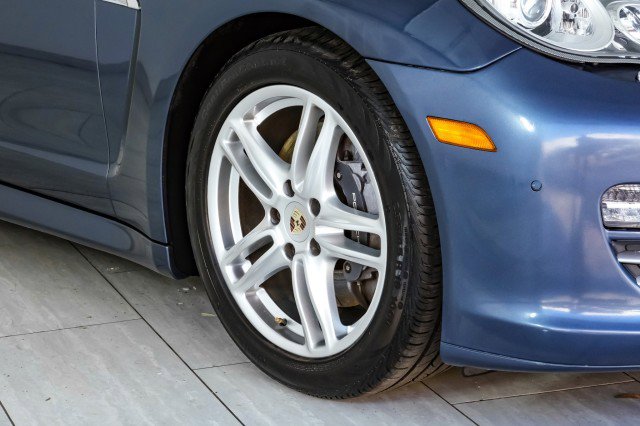 Used 2012 Porsche Panamera 4 image 57