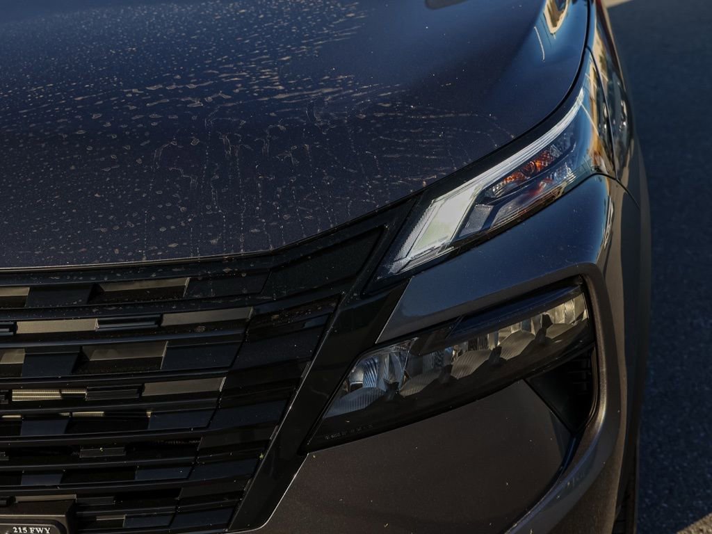New 2026 Nissan Rogue SV image 10