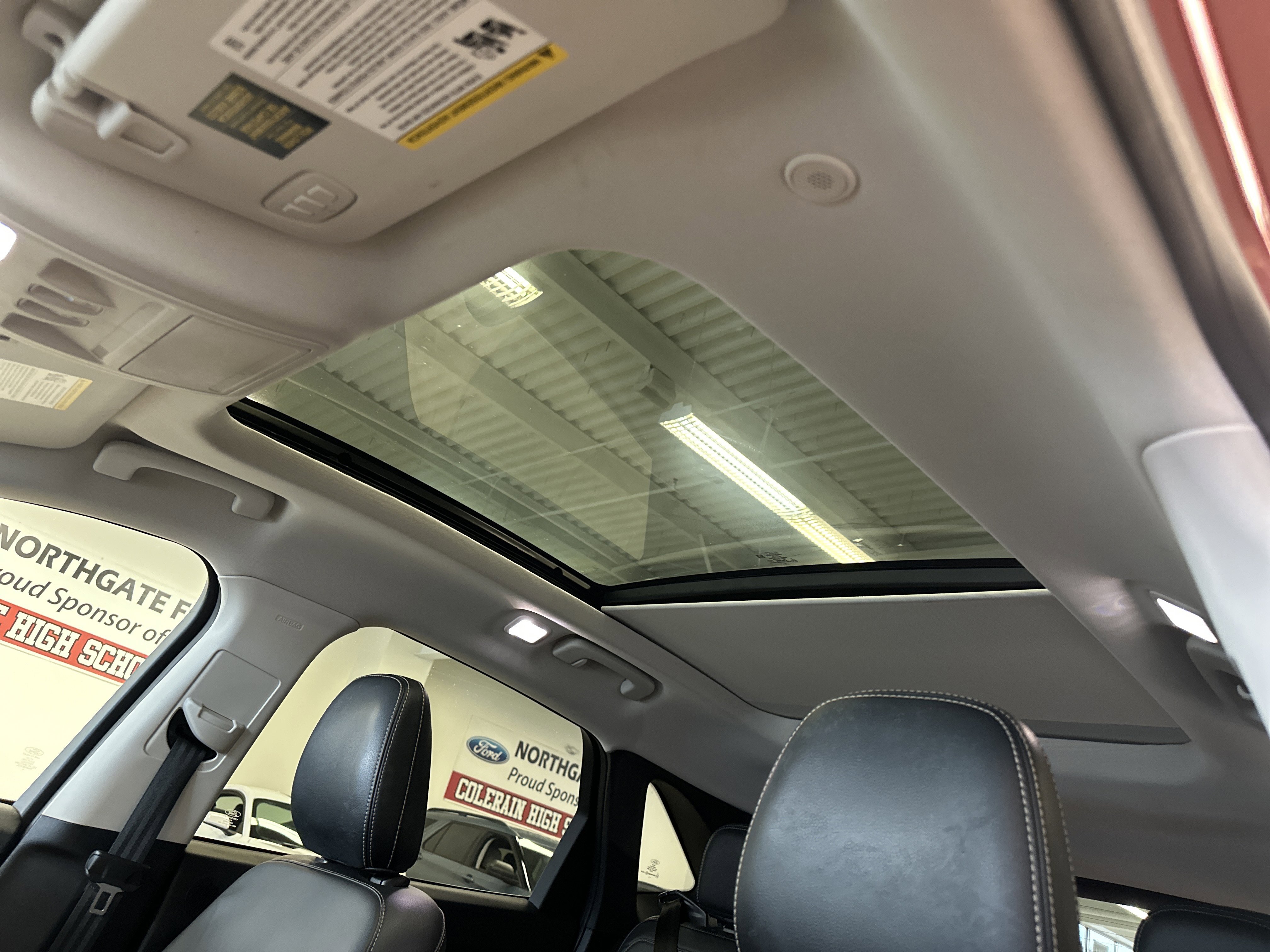 Used 2021 Ford Escape Titanium w/ Titanium Elite Package image 4