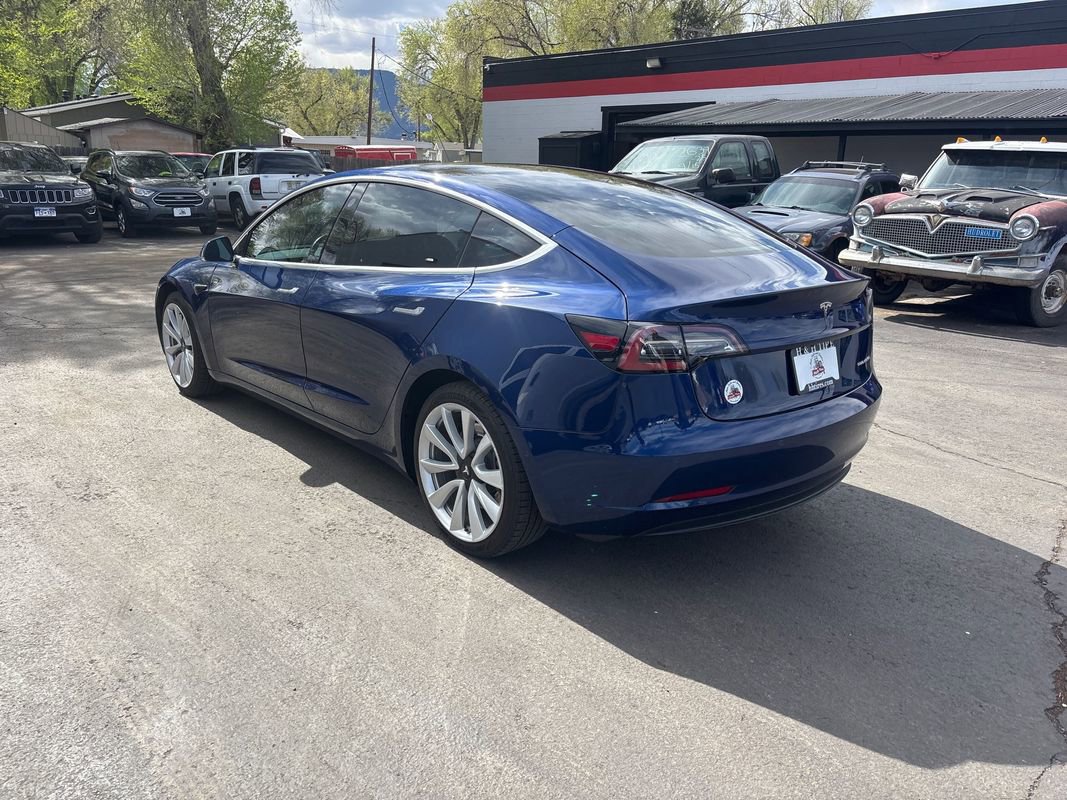Used 2018 Tesla Model 3 Performance image 10