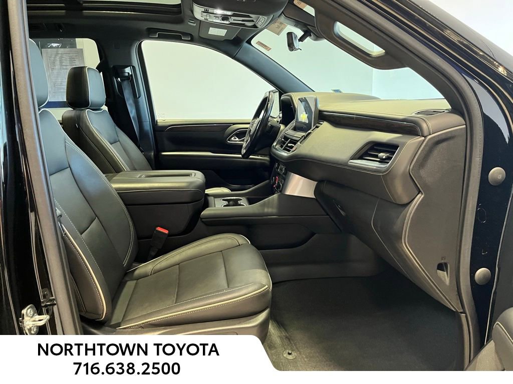 Used 2022 Chevrolet Tahoe Premier w/ Premium Package AWD/4WD image 35