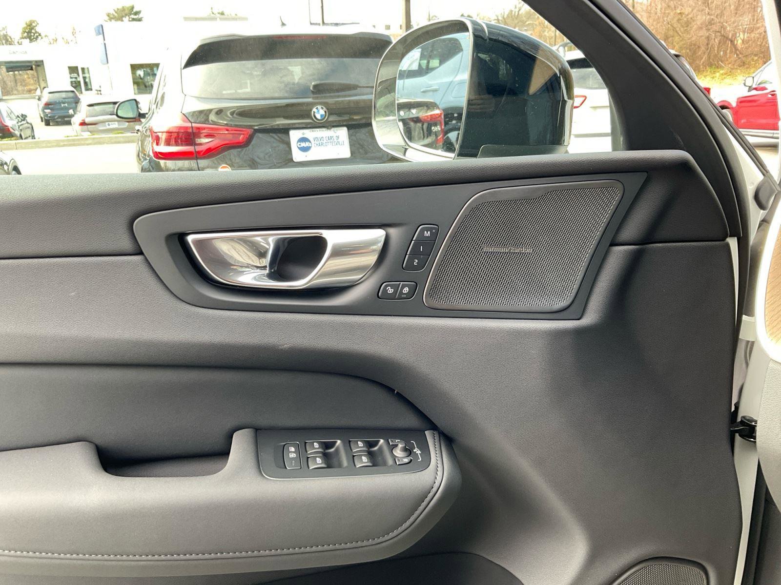 New 2026 Volvo XC60 B5 Plus w/ Climate Package image 28