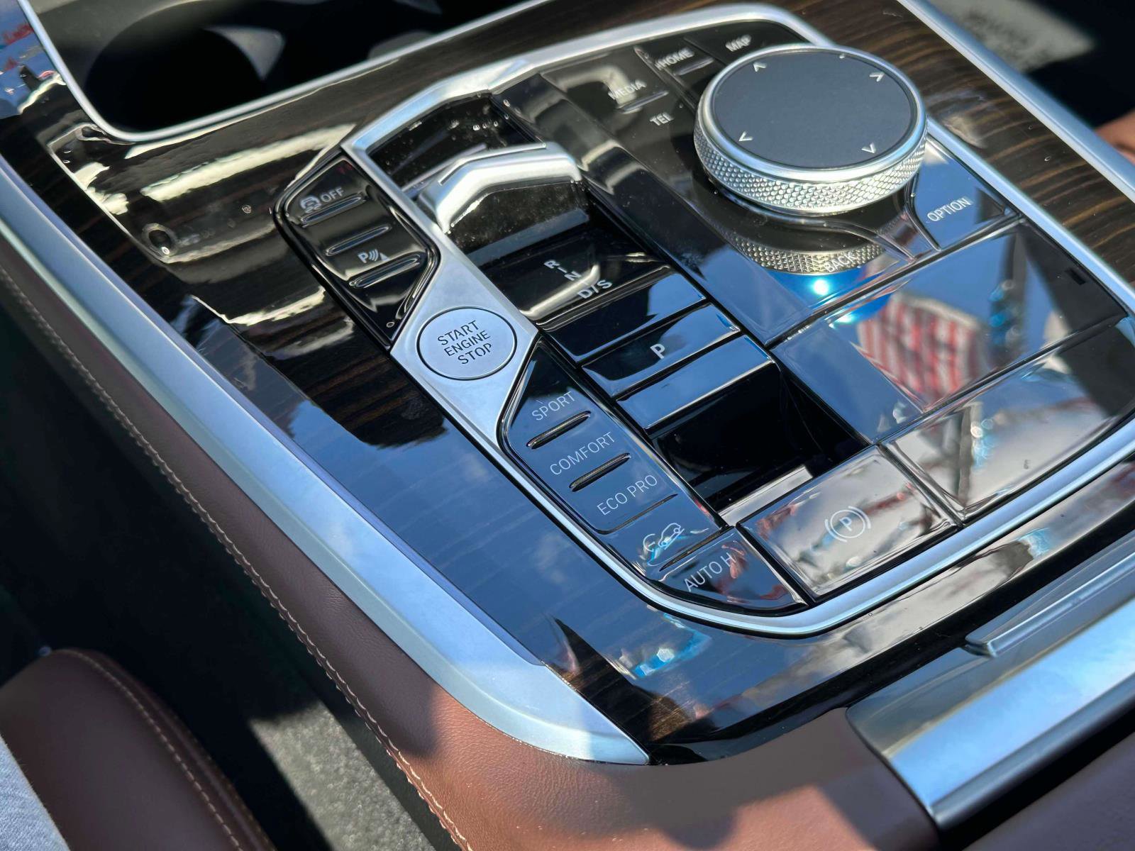 Used 2024 BMW X5 xDrive40i w/ M Sport Package image 33