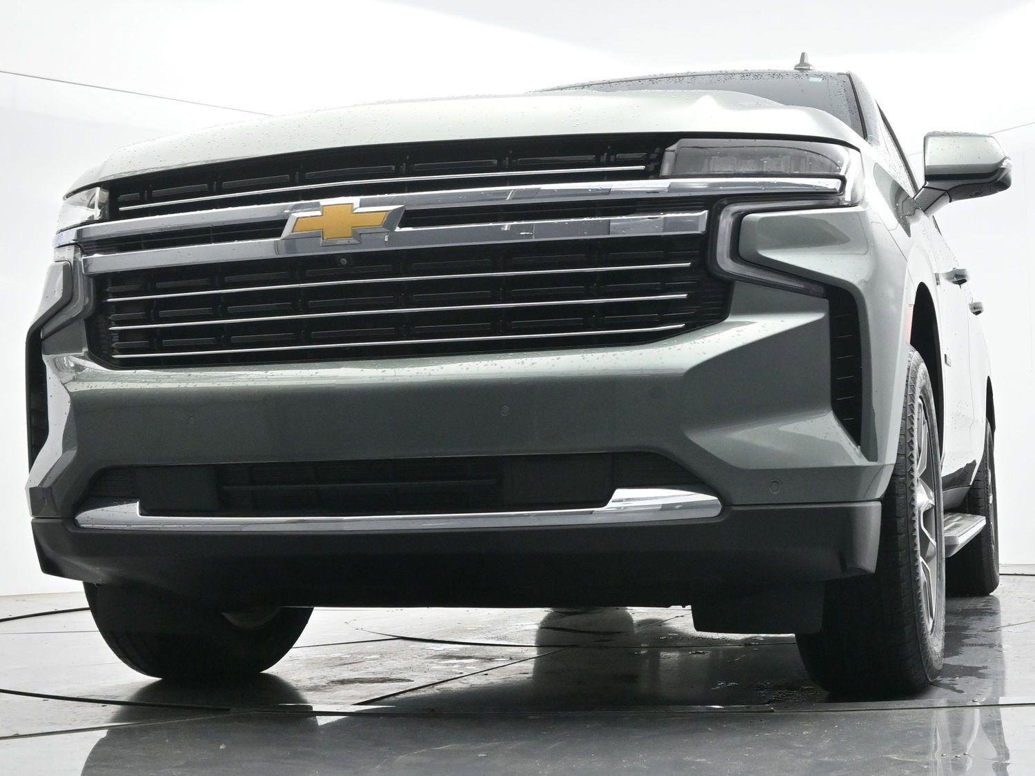 Used 2023 Chevrolet Tahoe LT w/ Luxury Package AWD/4WD image 46