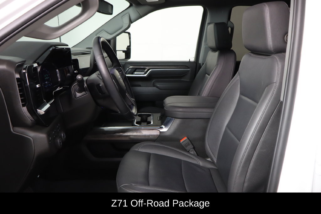 Used 2025 Chevrolet Silverado 2500 LTZ w/ LTZ Plus Package AWD/4WD image 14