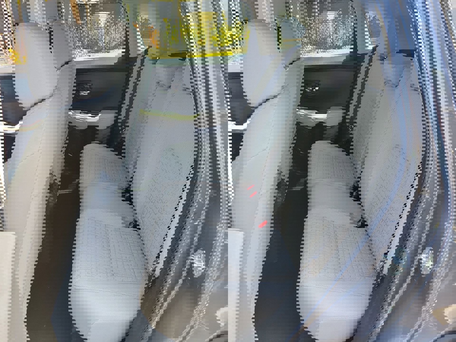 Used 2023 Honda HR-V LX image 17