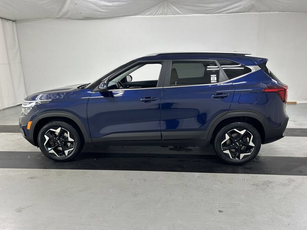 Used 2024 Kia Seltos EX AWD/4WD image 6