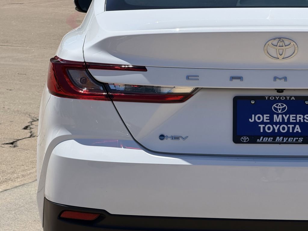 Used 2026 Toyota Camry LE FWD image 10