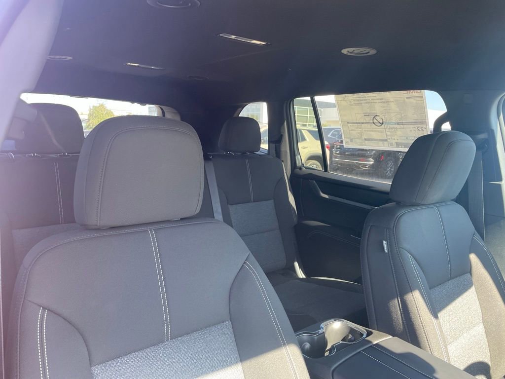 New 2026 GMC Acadia Elevation image 30