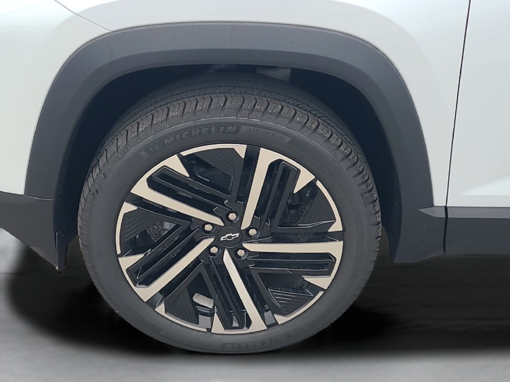 New 2027 Chevrolet Equinox RS w/ Safety and Technology Package AWD/4WD image 24
