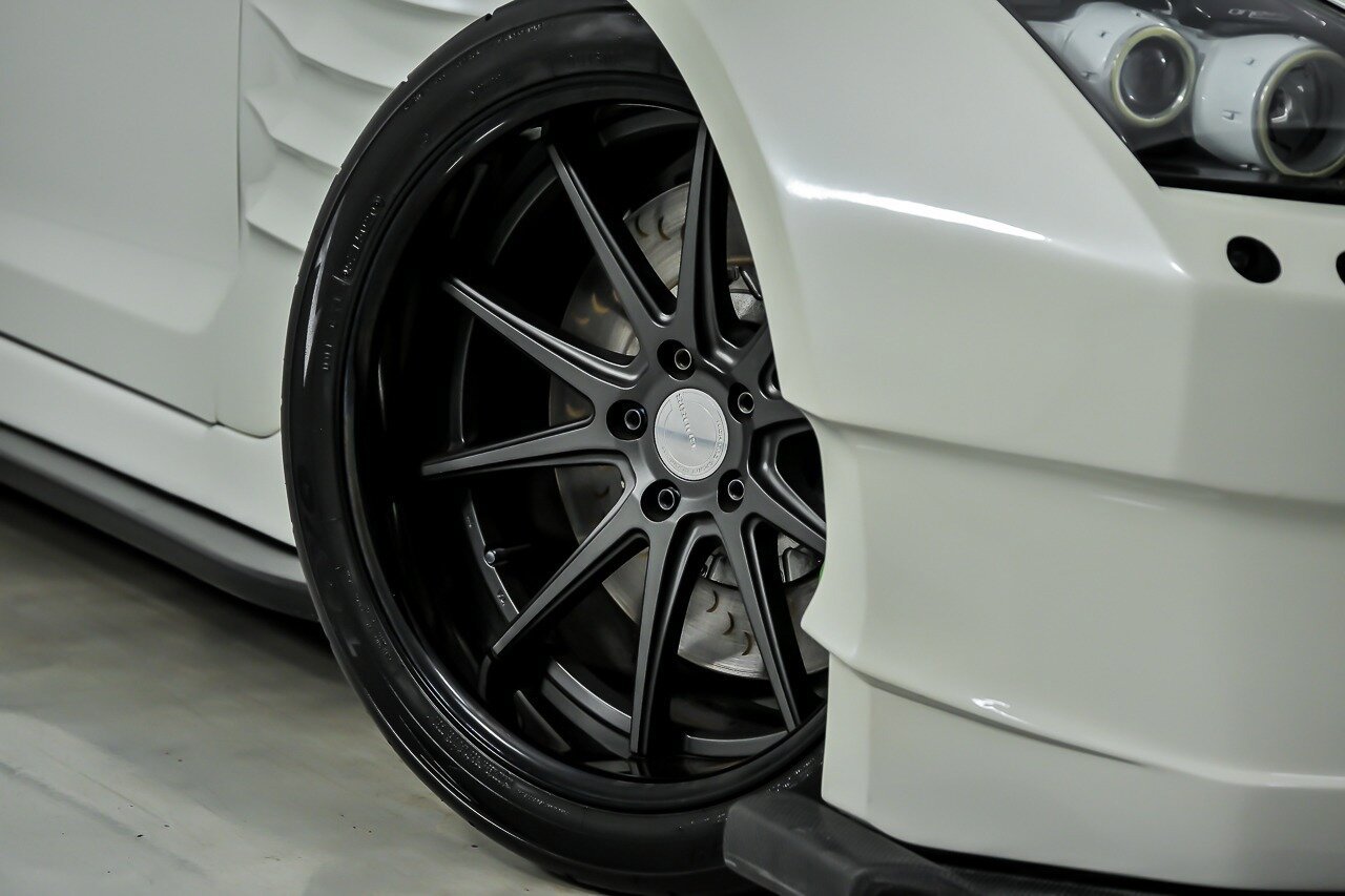 Used 2013 Nissan GT-R Premium AWD/4WD image 4
