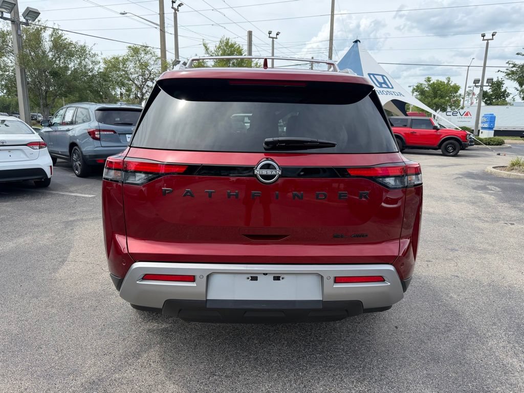 Used 2023 Nissan Pathfinder SL w/ Black Appearance Package AWD/4WD image 5