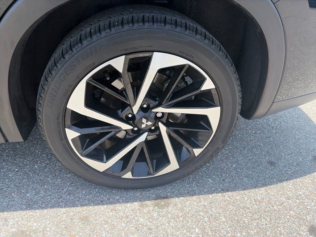 Used 2022 Mitsubishi Outlander SE AWD/4WD image 10