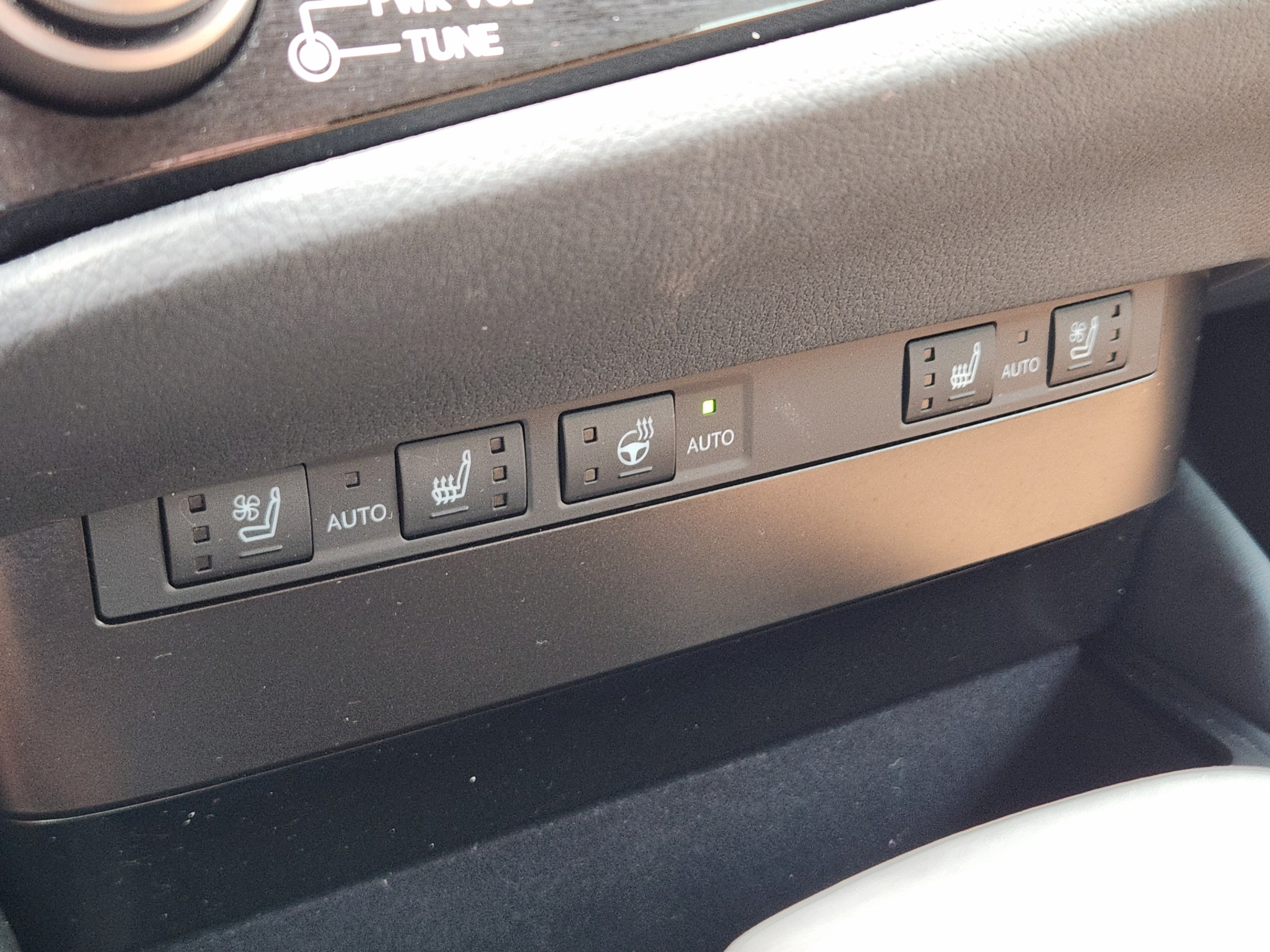 Certified 2025 Lexus ES 350 w/ Premium Package FWD image 11