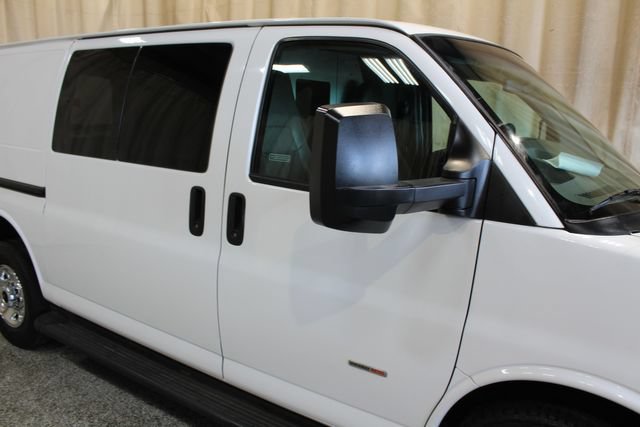 Used 2014 GMC Savana 3500 RWD image 13