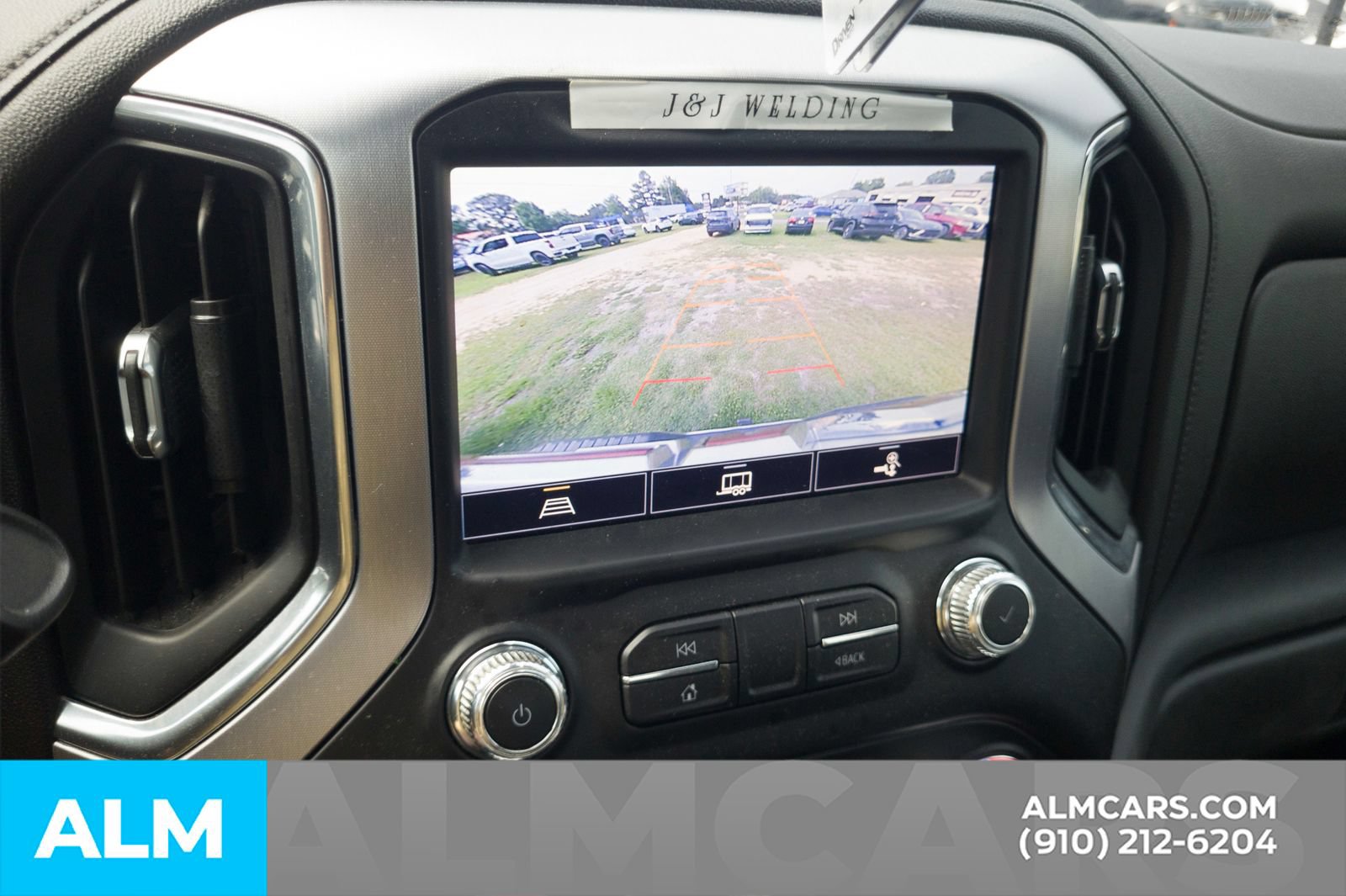 Used 2022 GMC Sierra 2500 SLE w/ SLE Value Package; AWD/4WD image 9