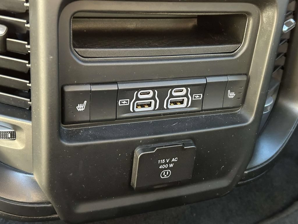 Used 2025 RAM 1500 Laramie AWD/4WD image 13