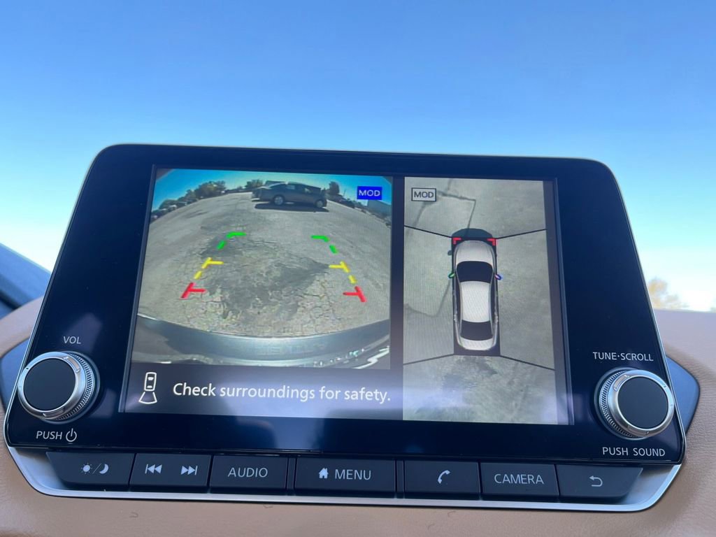 New 2025 Nissan Sentra SV image 9