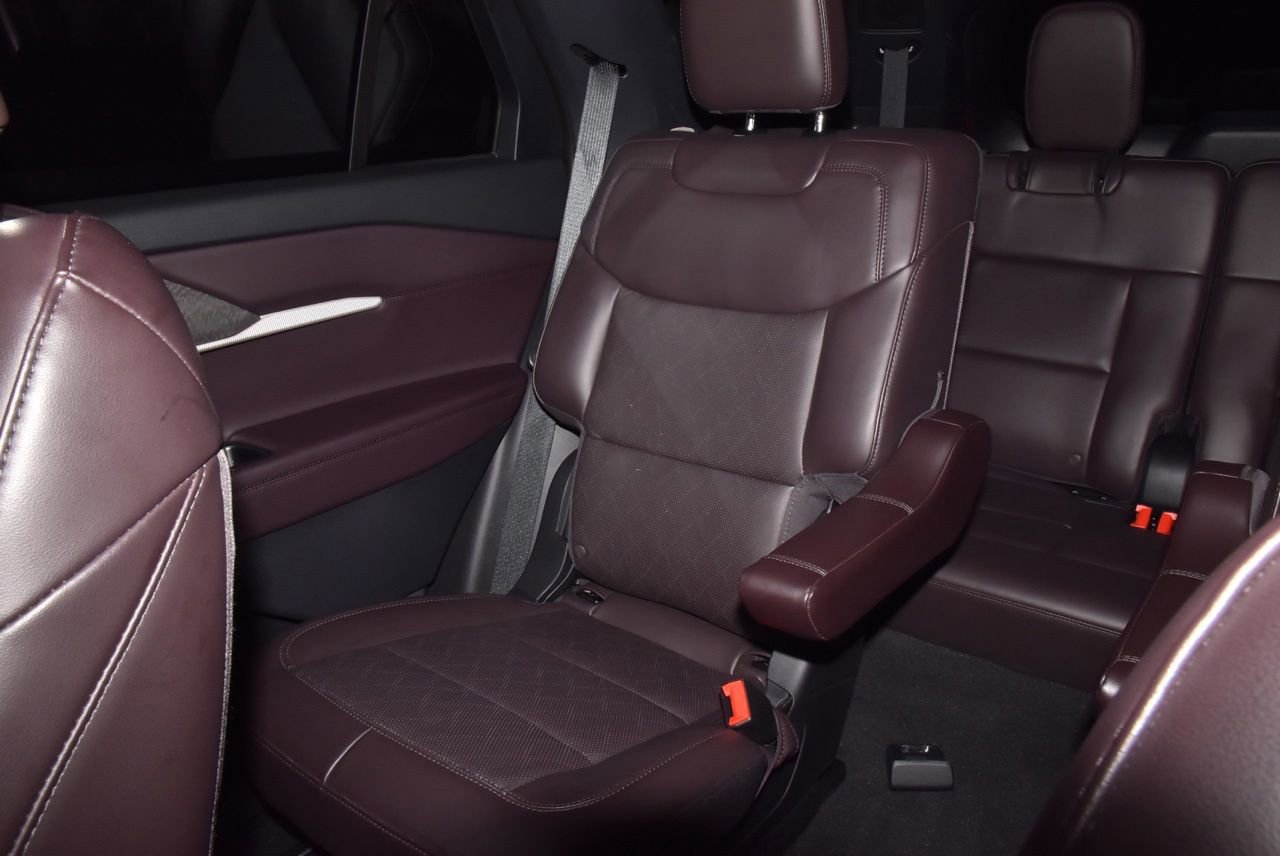 Certified 2025 Ford Explorer Platinum RWD image 20