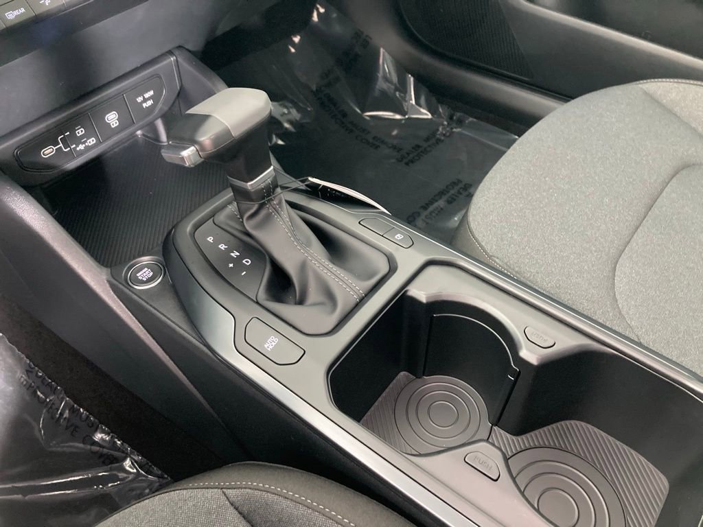 New 2025 Kia K4 LXS image 9