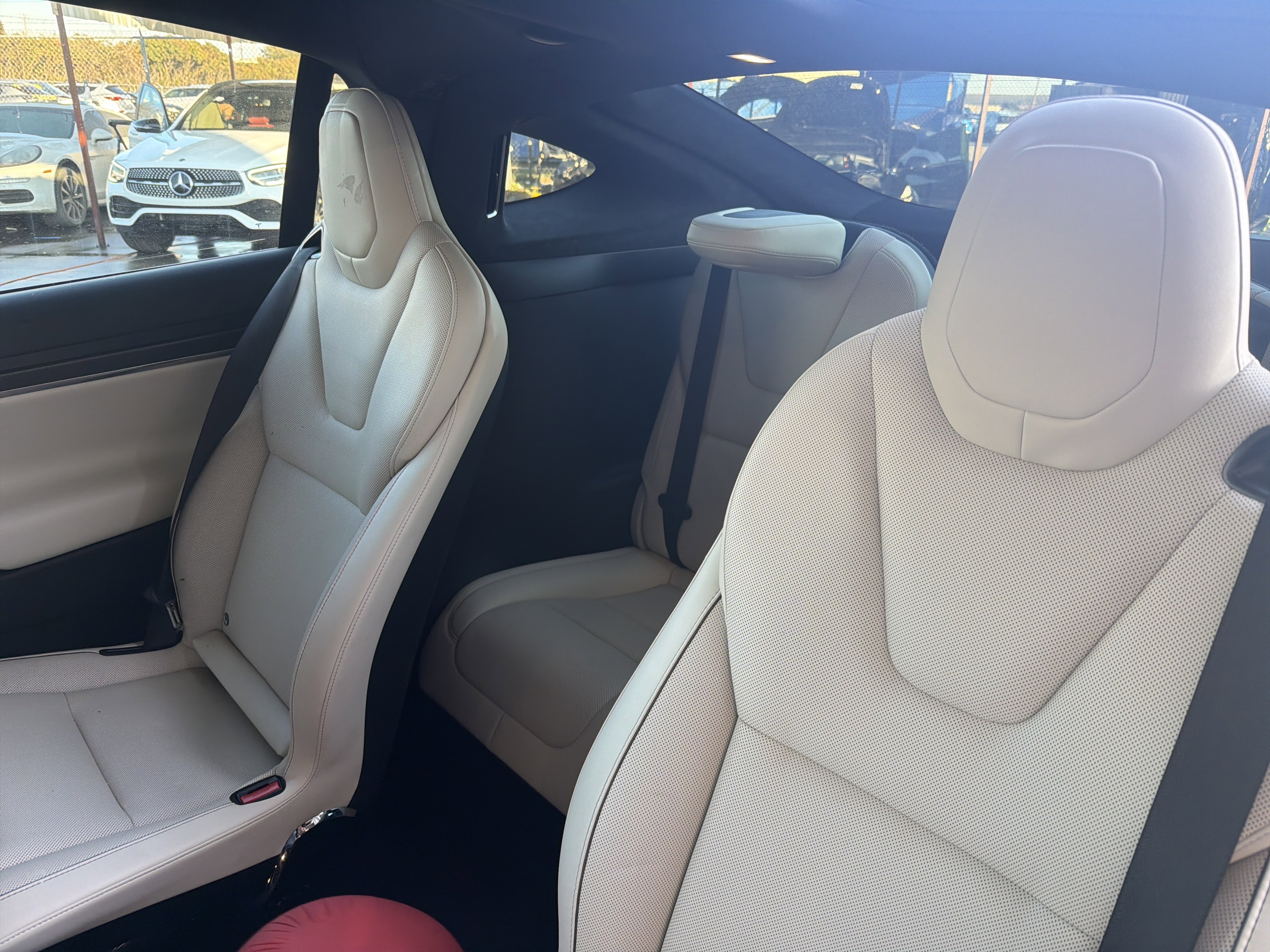 Used 2023 Tesla Model X Plaid image 3