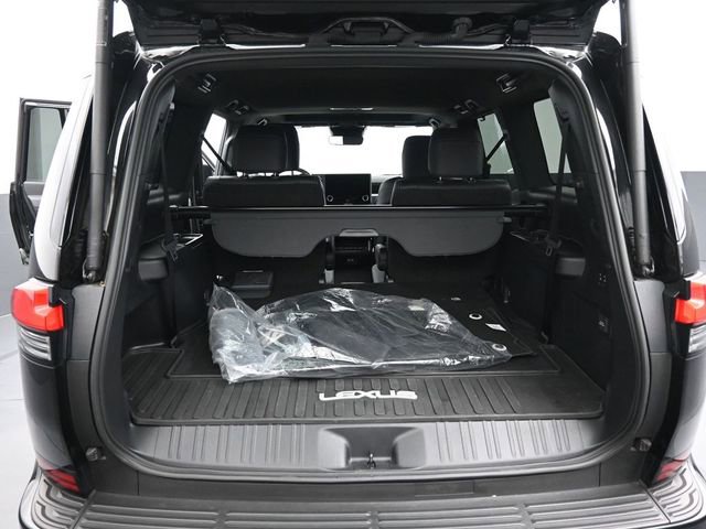 Used 2024 Lexus GX 550 w/ Accessory Package (Z1) image 19