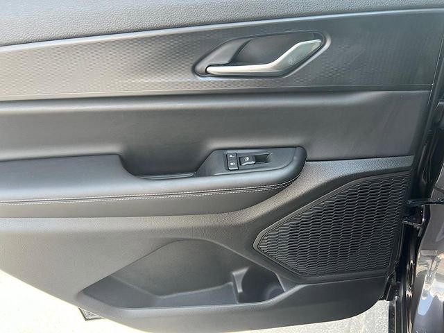 New 2025 Jeep Grand Cherokee L Altitude image 20