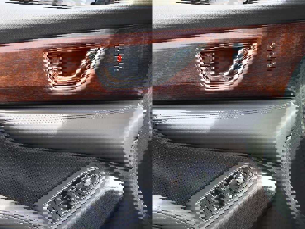 New 2025 Subaru Ascent Touring image 24