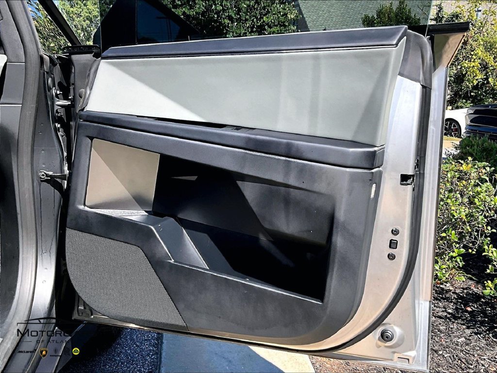 Used 2024 Tesla Cybertruck AWD Crew Cab image 22